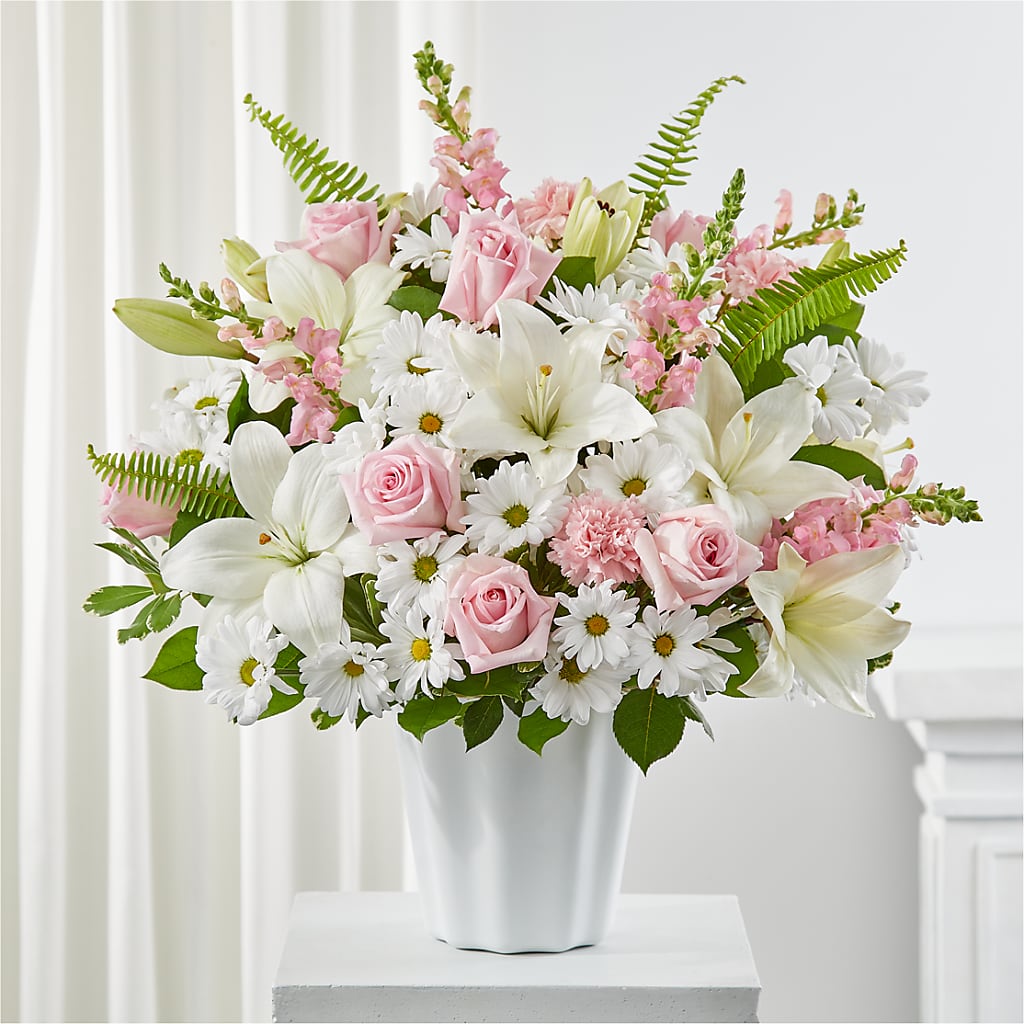 Soft Touch Tabletop Basket – Kay Penny Florist, Hamilton ON