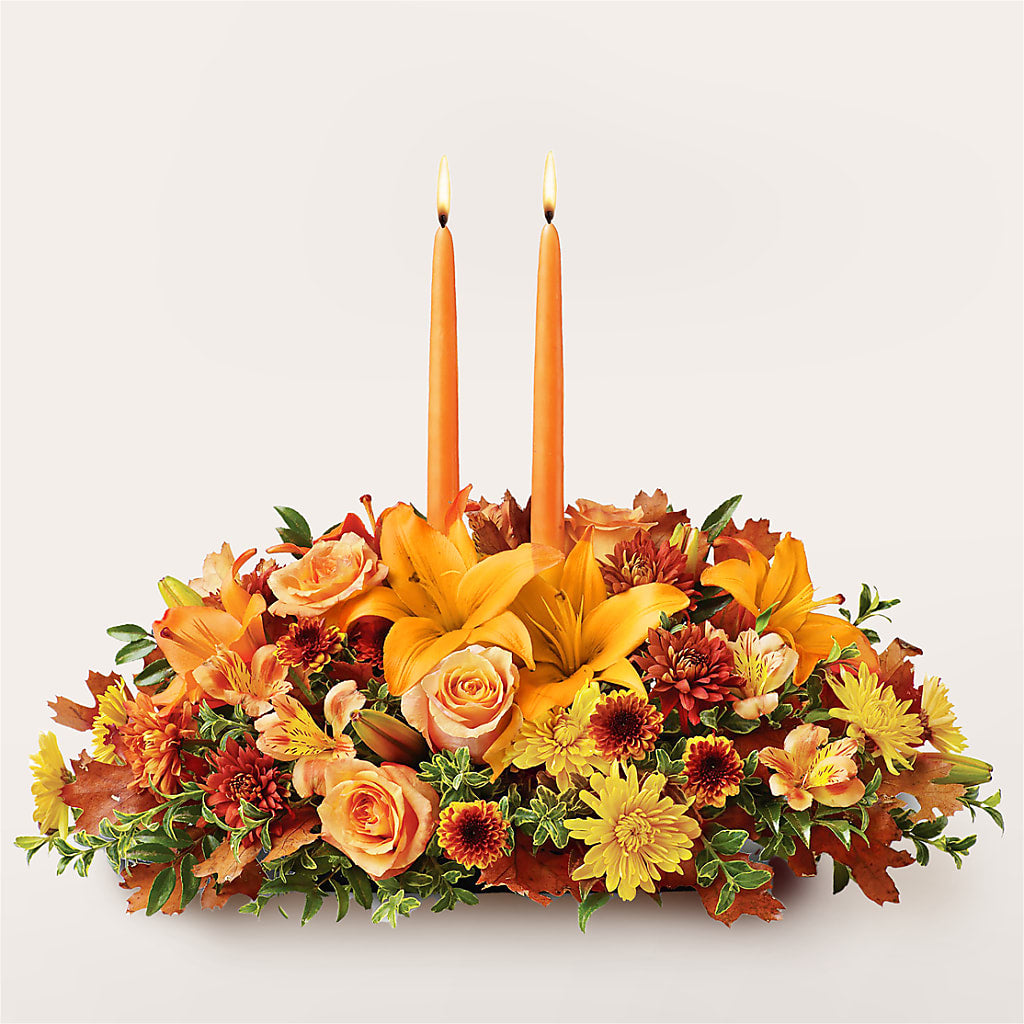Traditions Centerpiece – Kay Penny Florist, Hamilton ON