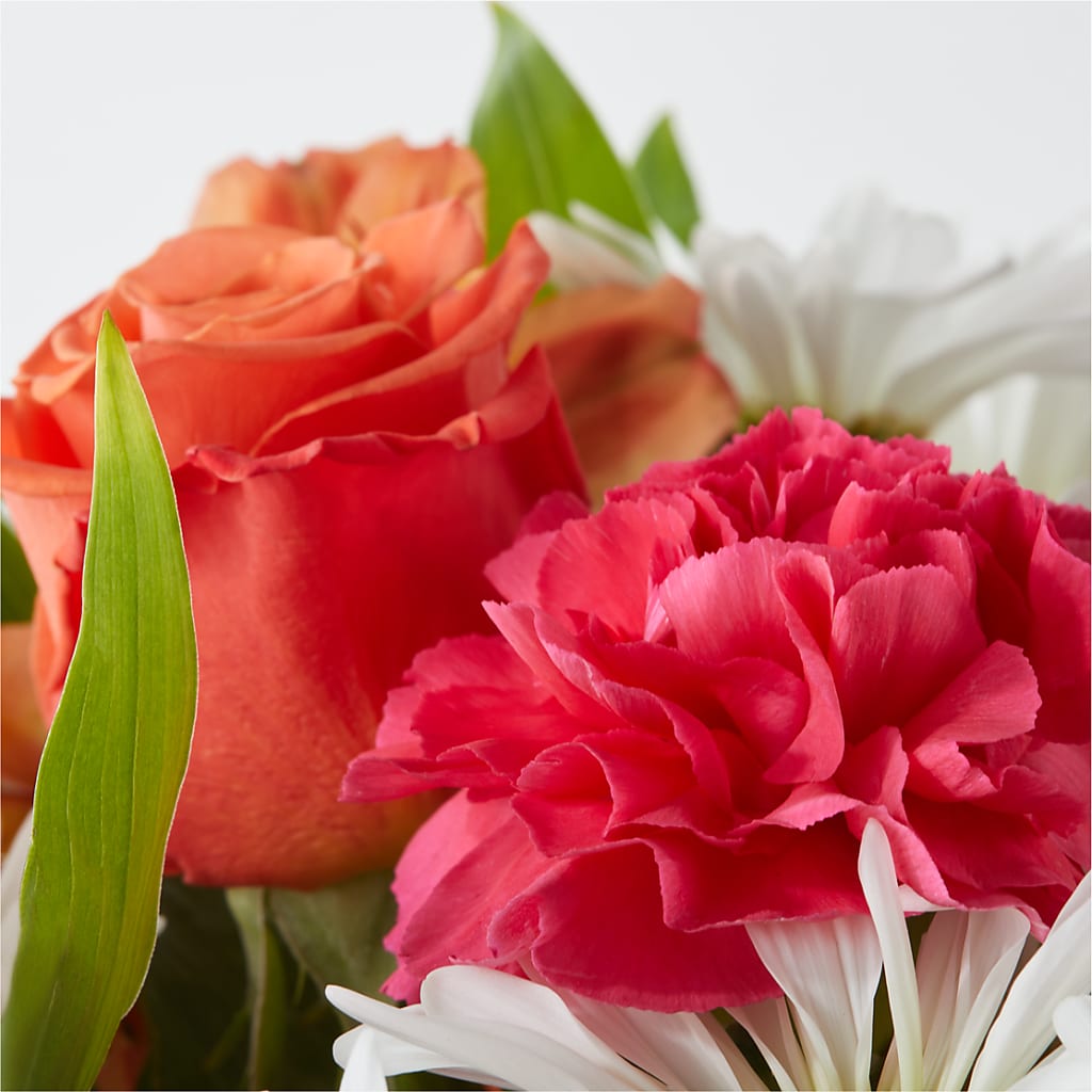 Oopsie Daisy Bouquet –  Kay Penny Florist, Hamilton ON