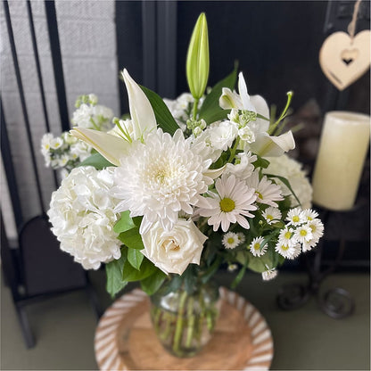 Classic Ivory – A Florist Original –  Kay Penny Florist, Hamilton ON