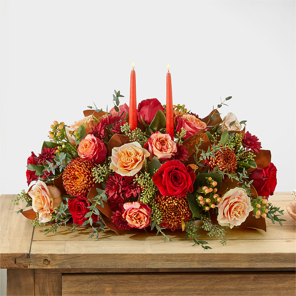 Gather Near Centerpiece –  Kay Penny Florist, Hamilton ON