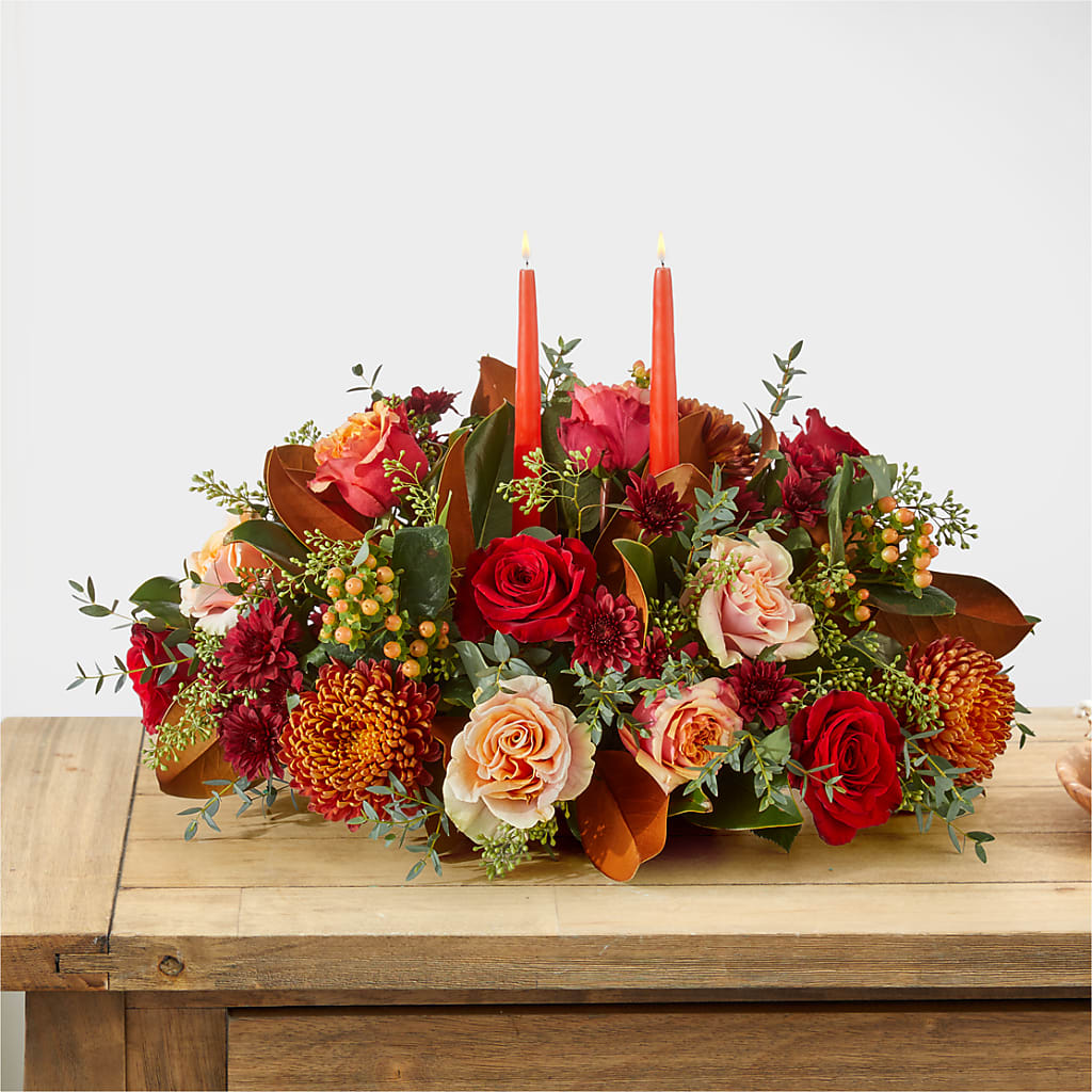 Gather Near Centerpiece –  Kay Penny Florist, Hamilton ON