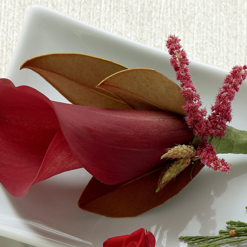 Boutonnière de calla rouge